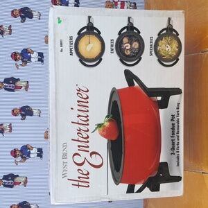 West Bend The Entertainer 3-quart electric plug 8 fondue forks red fondue pot